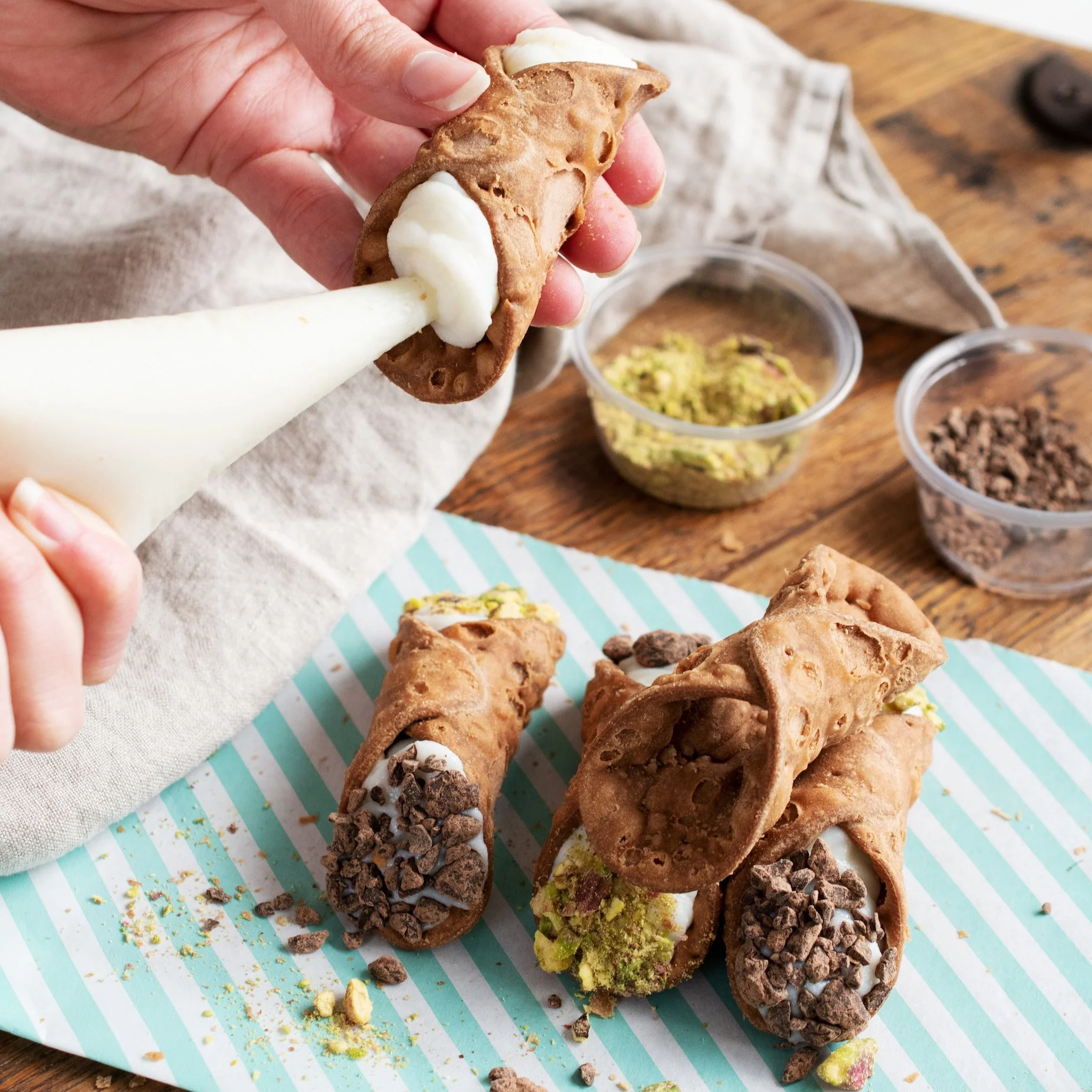 Sicilian Cannoli, Meal Kit (Pack of 5, Small) - Image 3