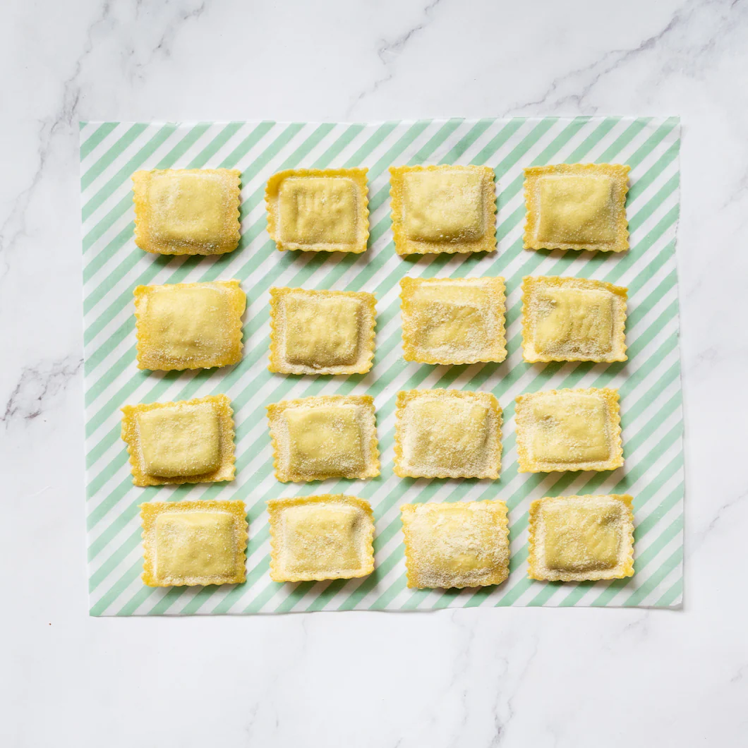 Fresh Stracciatella Ravioli, 300g - Image 2