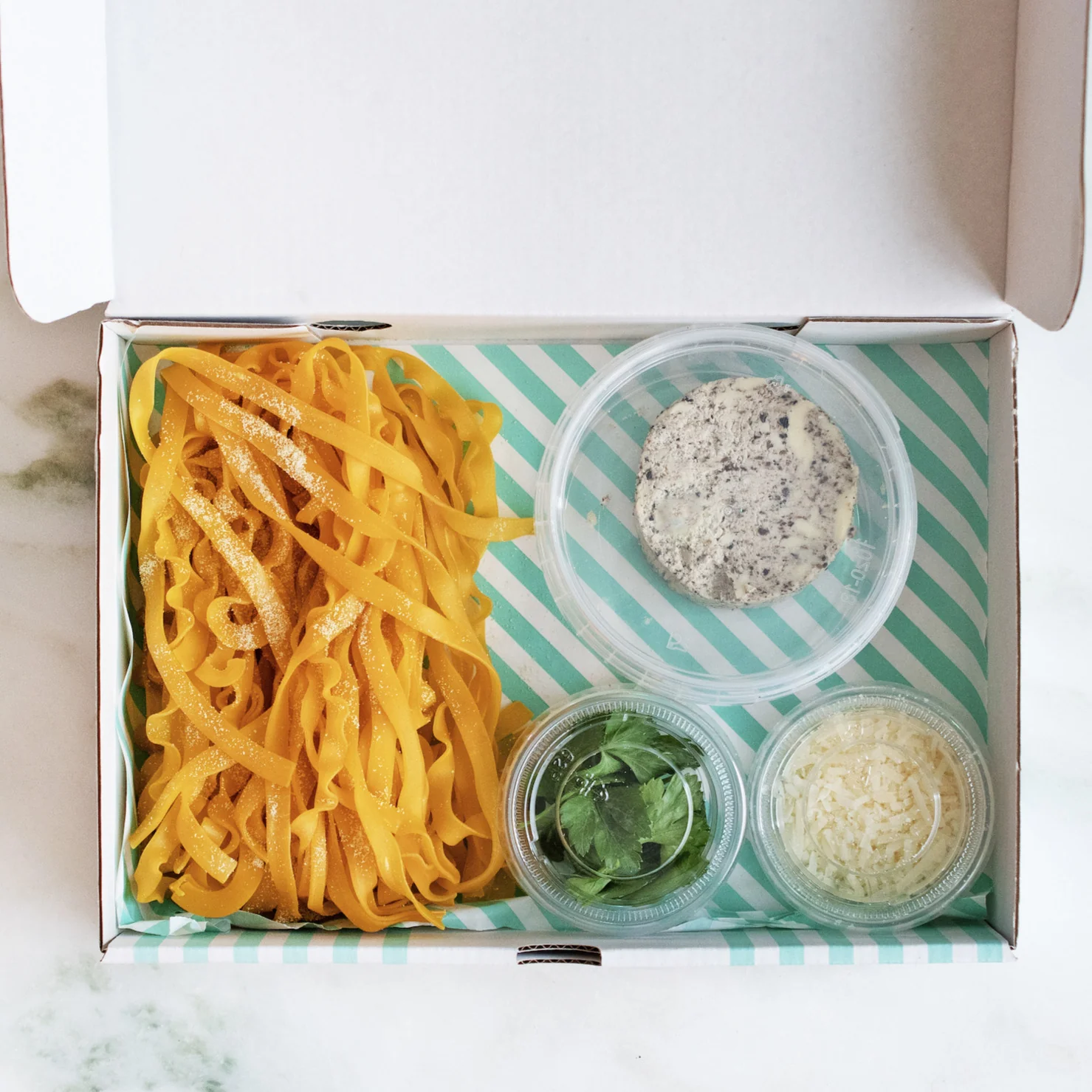 Tagliatelle with Truffle Butter, Pasta Kit - Image 4